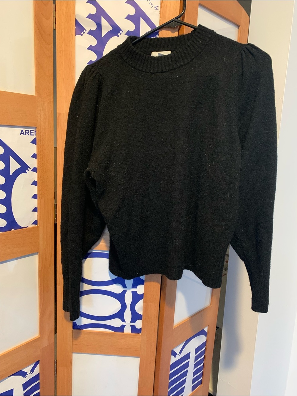 Women’s Black Puff Shoulder Crewneck Sweater
